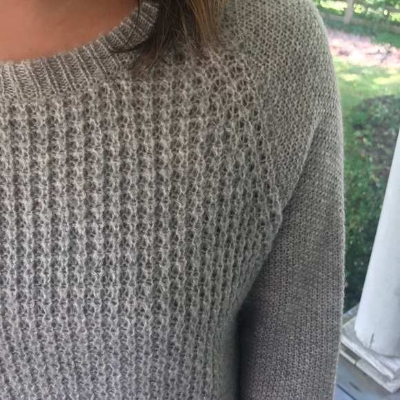 Gray sweater - Picture 3 of 8